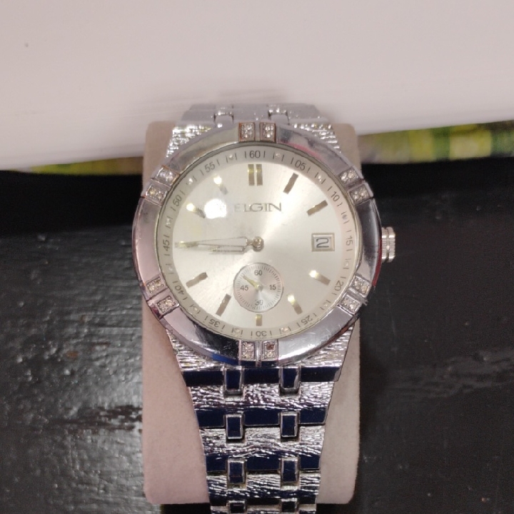 Elgin Silver Watch With Diamond Accents Elgin Silver Watch With Diamond Accents